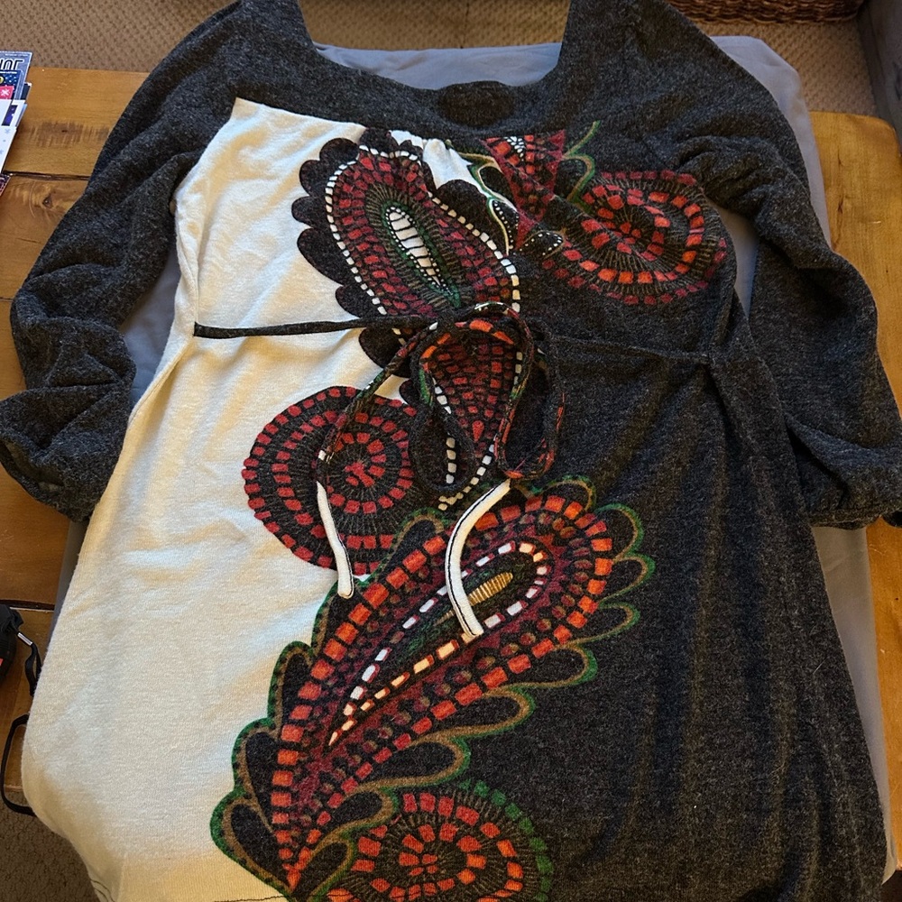 Elegant Black and Cream Paisley Sweater